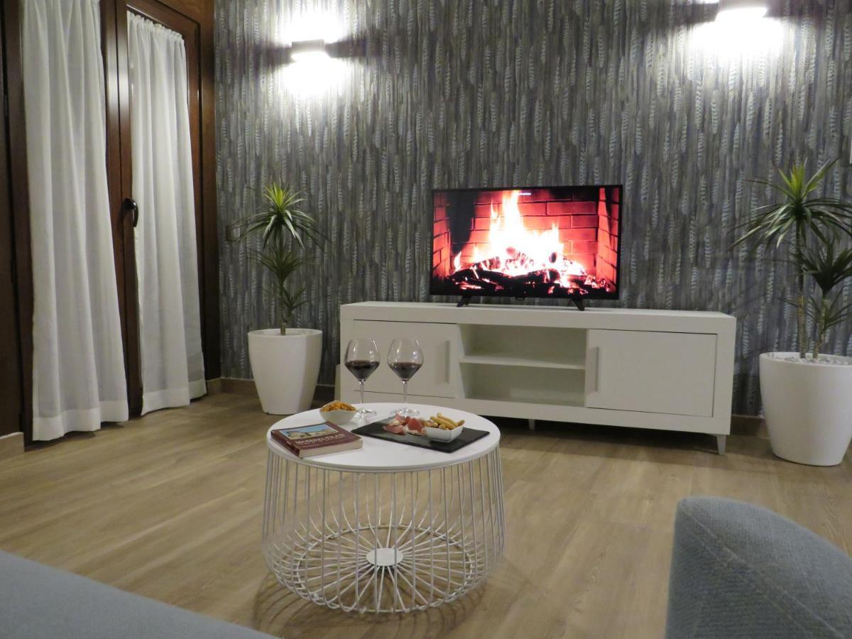 Miragredos Apartment Mombeltran Ngoại thất bức ảnh