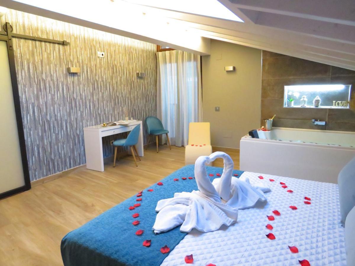 Miragredos Apartment Mombeltran Ngoại thất bức ảnh