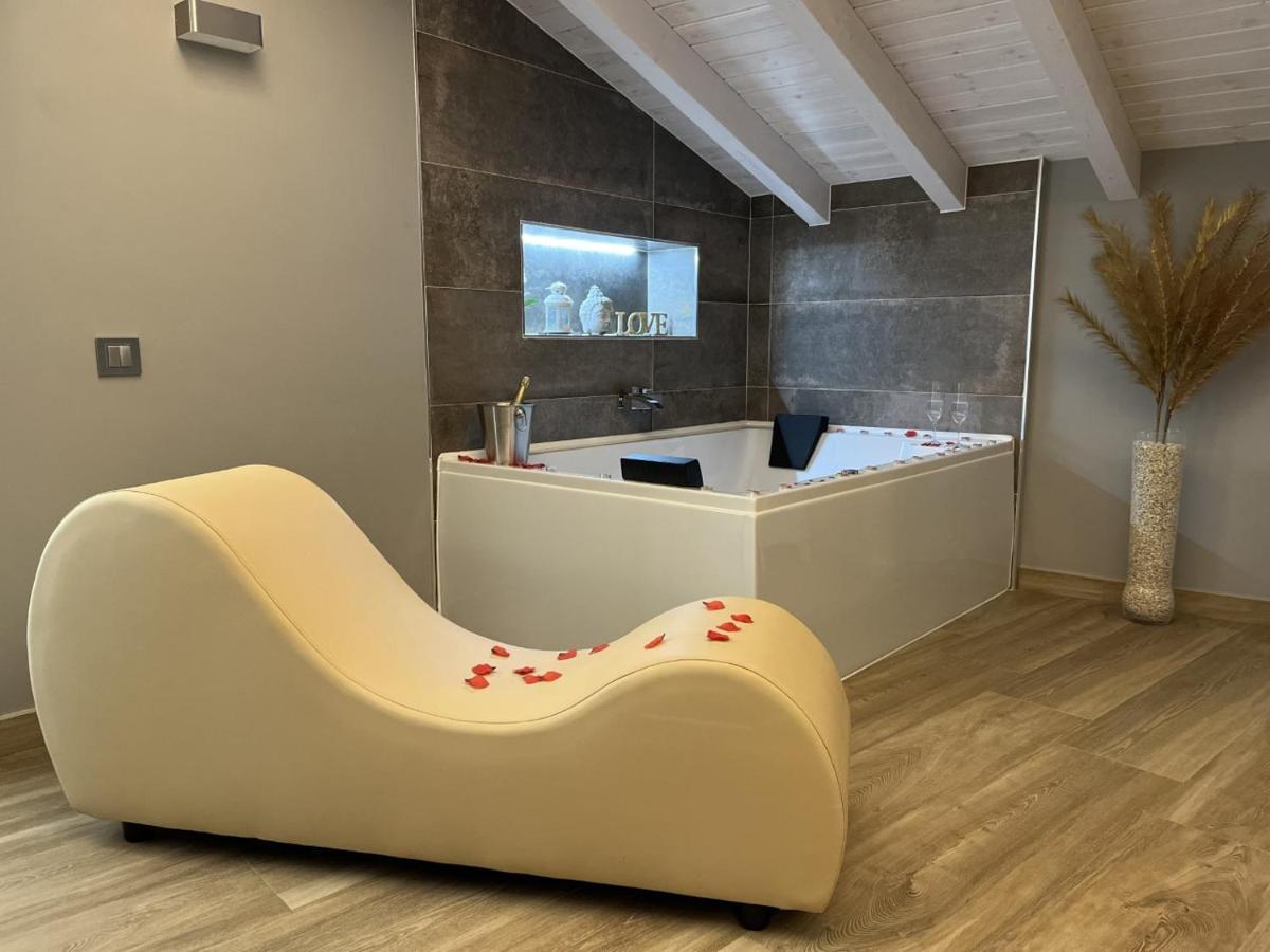 Miragredos Apartment Mombeltran Ngoại thất bức ảnh